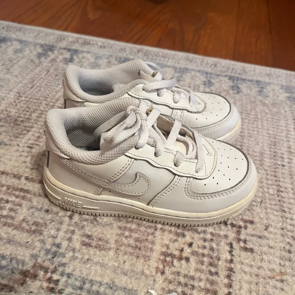 8c Nike Air Force - Picture 1 of 3